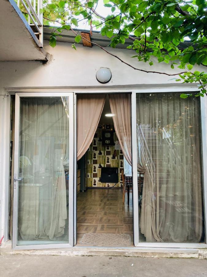 Guest House Barbi Batumi Luaran gambar