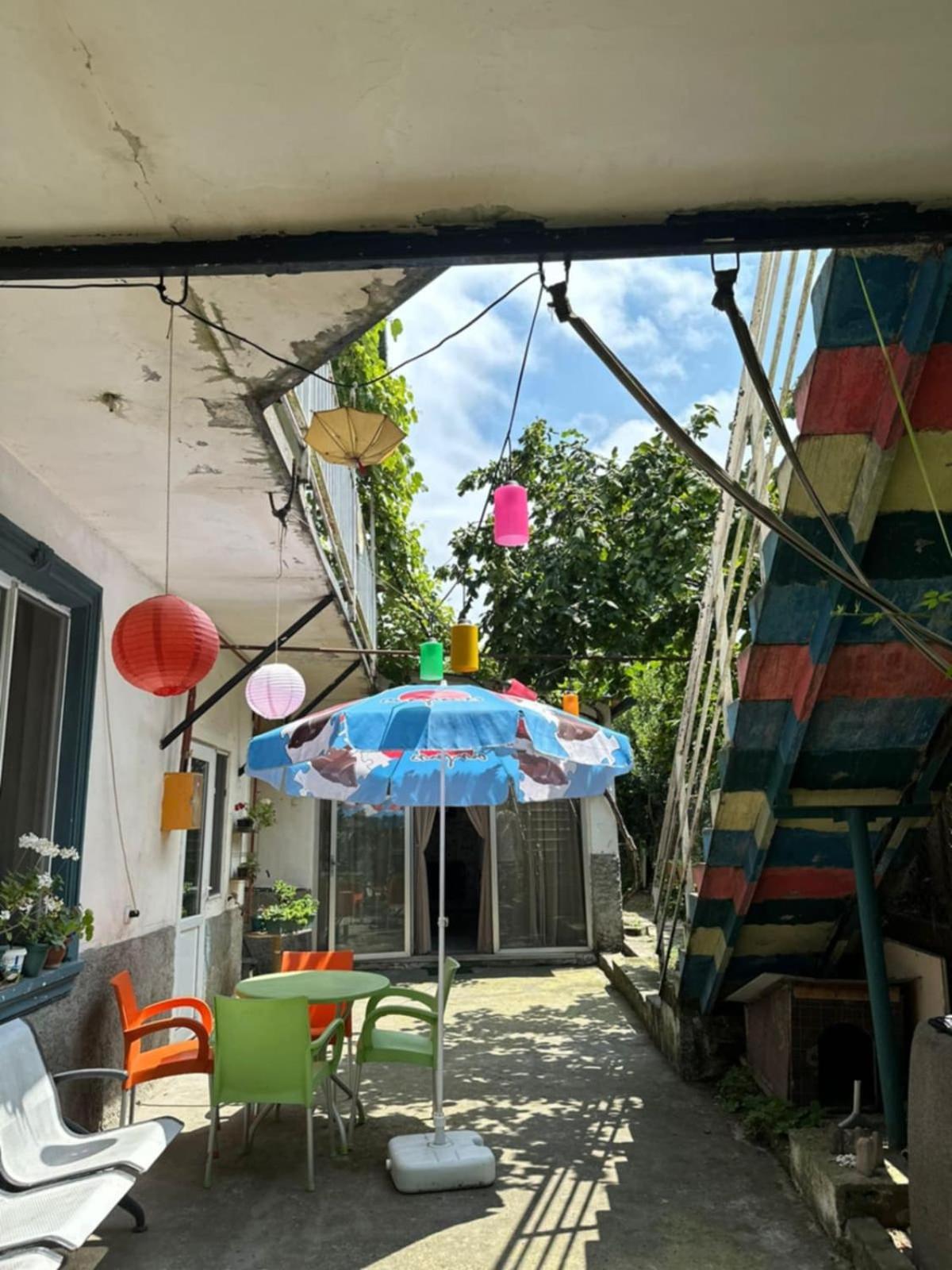 Guest House Barbi Batumi Luaran gambar